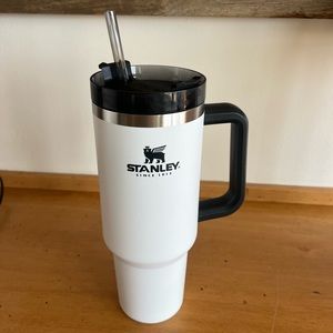 Stanley Adventure Quencher 40oz